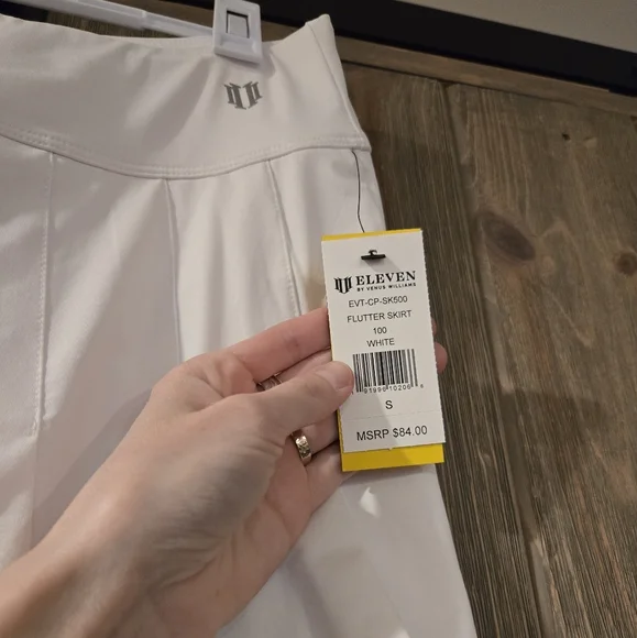 Venus Williams Flutter Skort - Picture 2 of 3